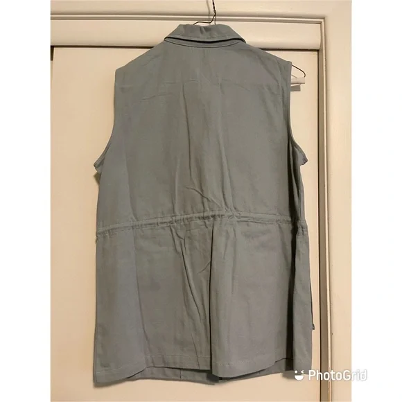 ANDTHEWHY Baby Blue 4 Pocket Vest - Picture 2 of 4